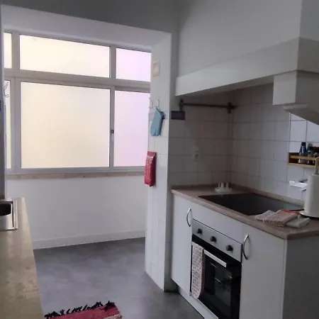 Charming Family Apartment Lisbon