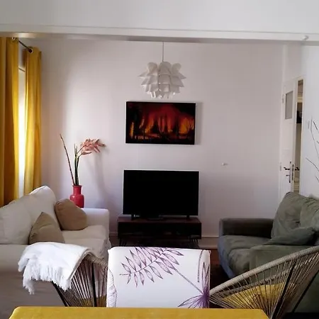 Charming Family Lisbon